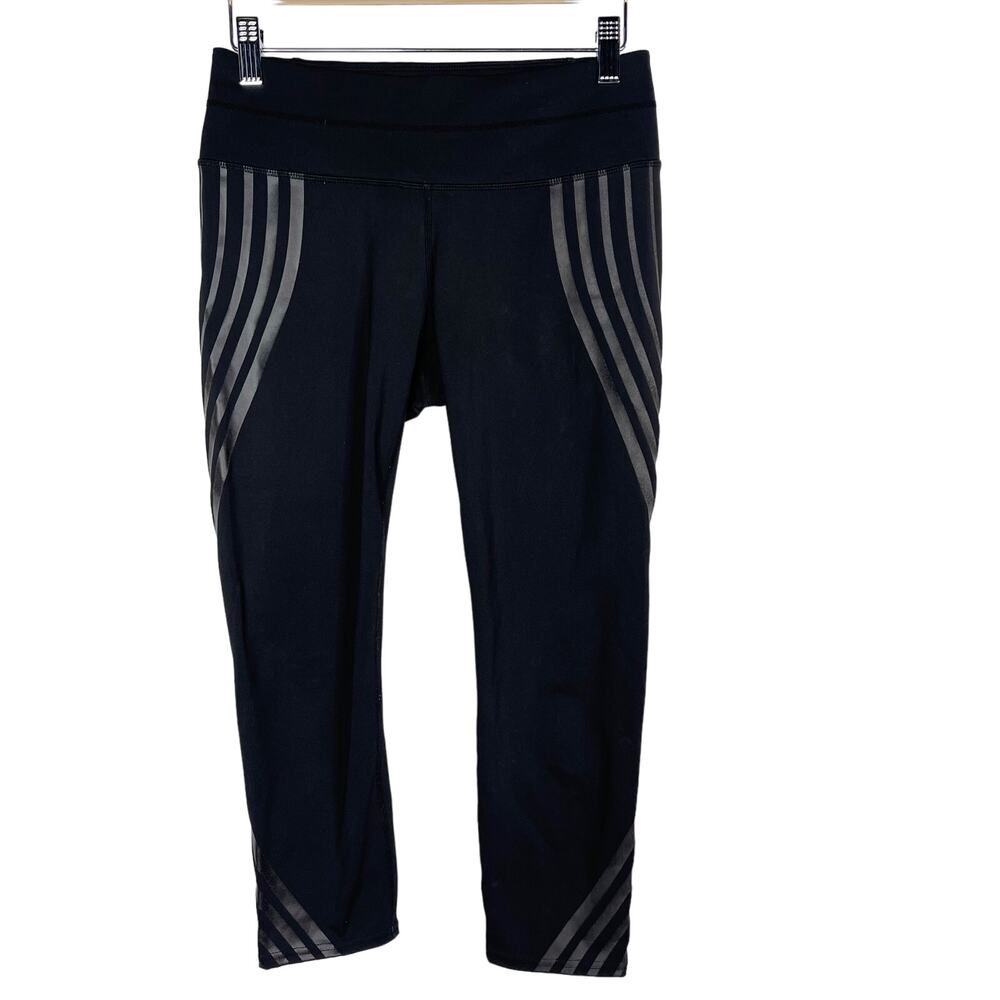 Athleta Small S Black Gel Sonar Striped Capri Leggings Workout Tights Activewear